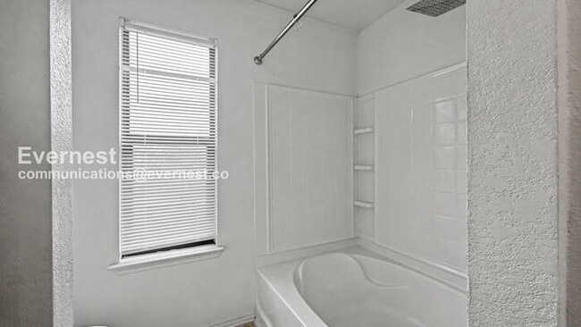 Building Photo - 1216 Apollo Cir