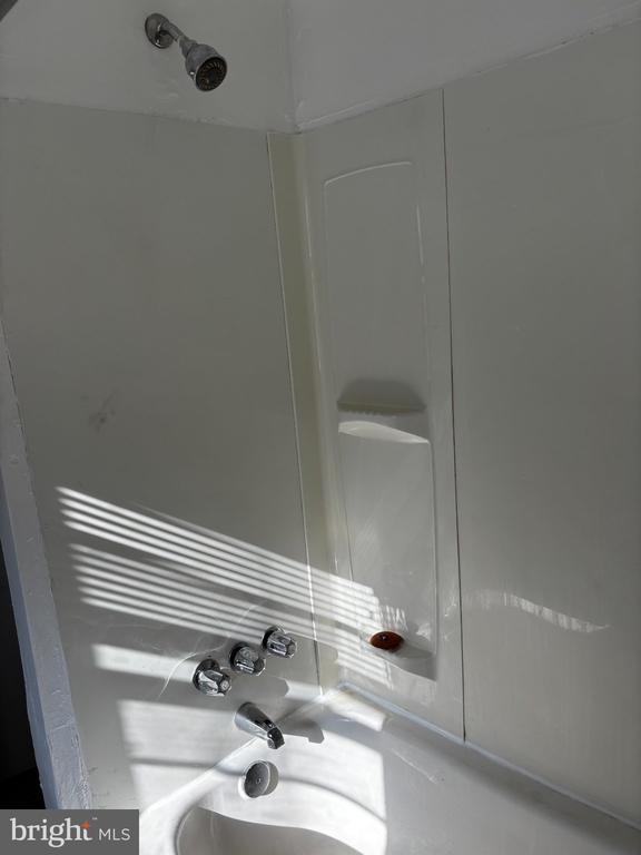 Building Photo - 920 S 12th St