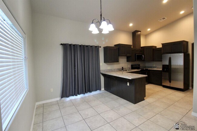 Building Photo - 11319 S Avenida Compadres