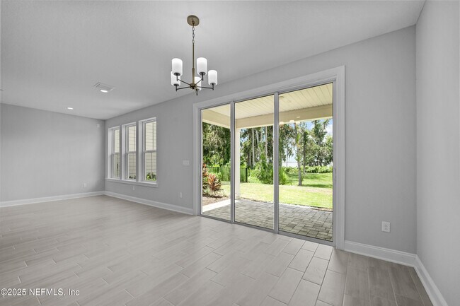Building Photo - 27 Oak Pk Dr