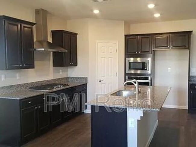 Building Photo - 8402 Simsbury Dr