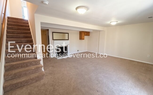 Building Photo - 2325 McClellan Ct