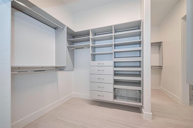 Building Photo - 1322 McMurtry Ridge Dr