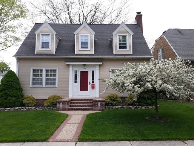 Building Photo - 2603 N 13th St