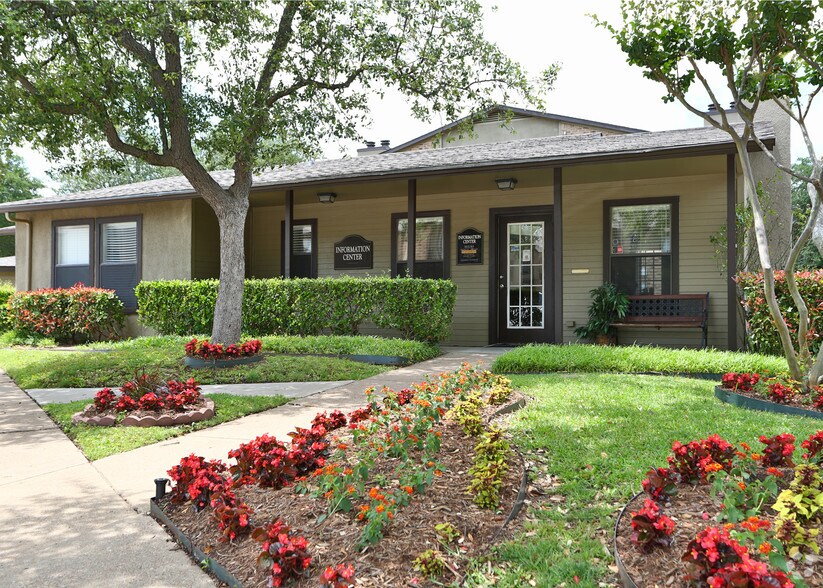 Wooded Creek 825 E Pleasant Run Rd Desoto TX 75115 Apartment Finder