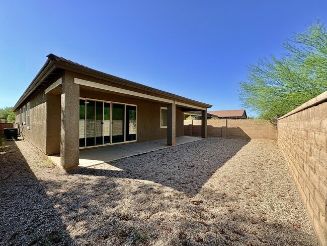 Building Photo - 7214 S Via Tierra Mesa