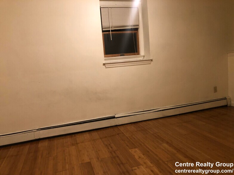 Building Photo - 21 Weymouth Ave