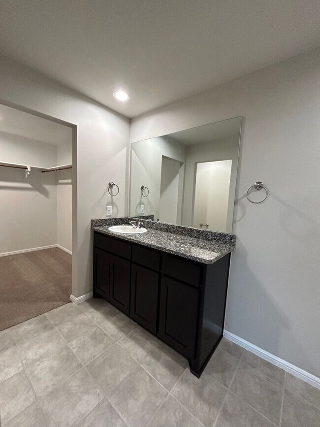 Building Photo - COMING SOON!!  Beautiful home in Parks Bell