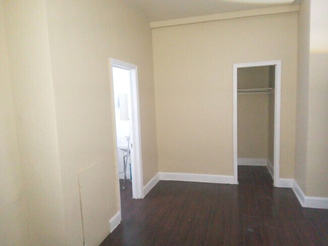 Primary Photo - 42 N. 8th Street