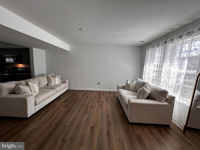 Building Photo - 220 Gentle Breeze Dr