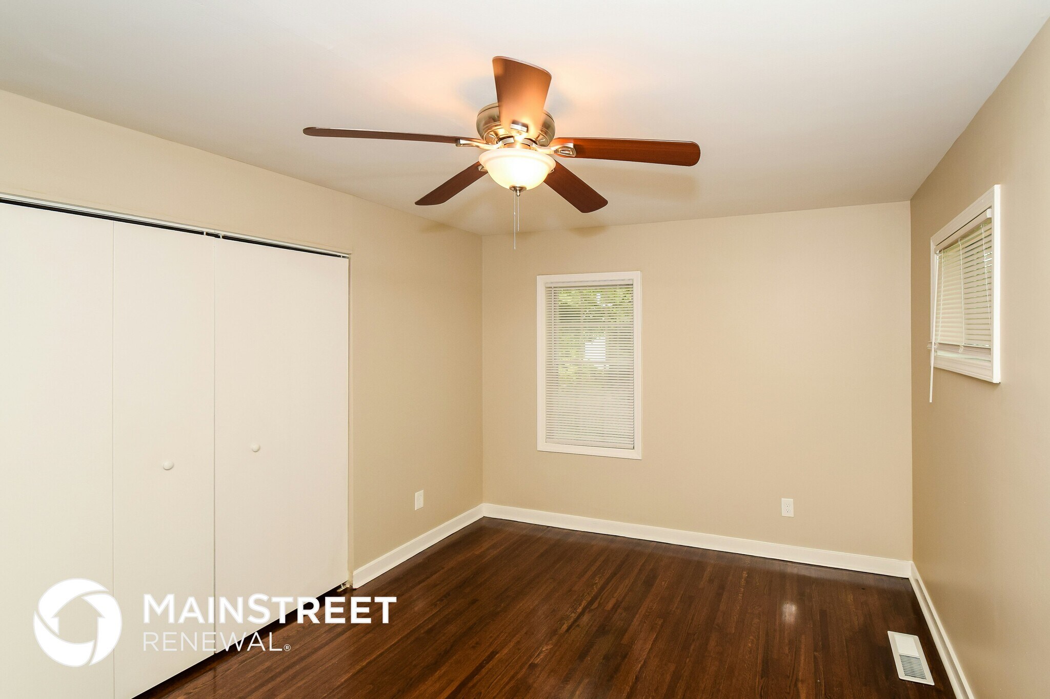 Building Photo - 1328 Orlando Cir NE