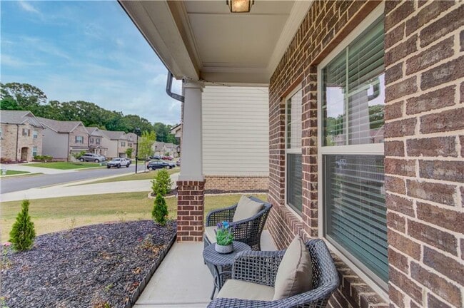 Building Photo - 404 Henson Farm Dr