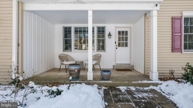 Building Photo - 154 Ash Way