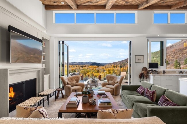 Building Photo - 191 Skimming Ln