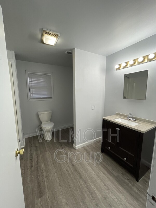 Building Photo - 1870 US Hwy 136