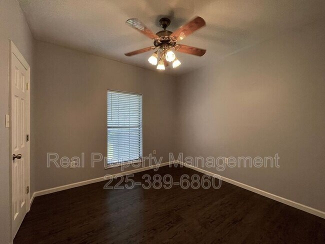 Building Photo - 25491 Plantation Ave