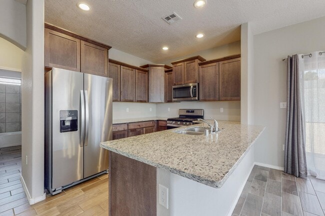 Building Photo - 1930 Camino Rustica SW