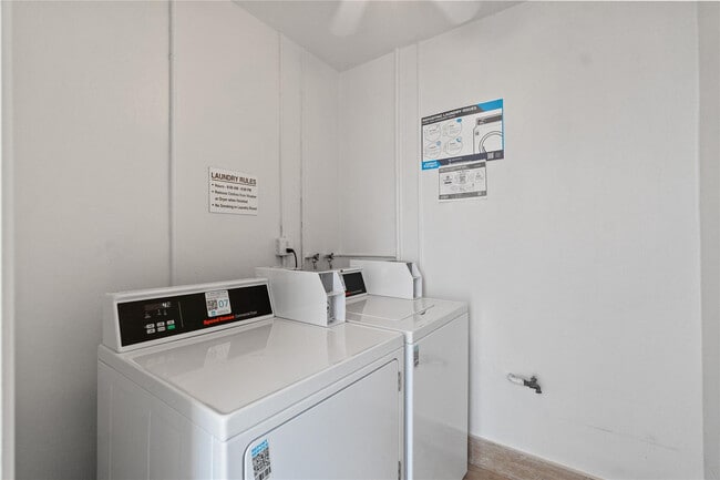 Building Photo - 1770 E Las Olas Blvd