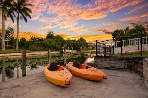 Building Photo - 205 SE 4th Pl