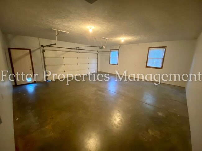 Building Photo - Beautiful 3 Bedroom Northside Home!