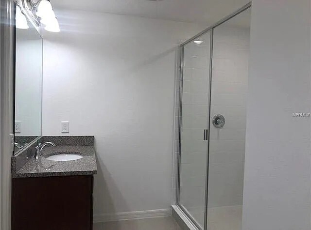 Building Photo - 15308 Honeybell Dr