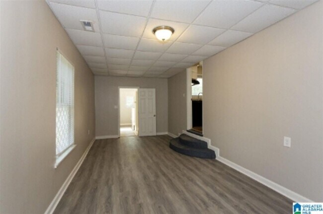 Building Photo - Flexible 3BR/2BA or 2BR + Den Home