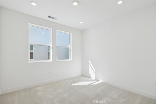 Building Photo - 151 Paddlewheel