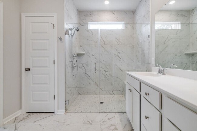 Building Photo - Modern 4BR Home in Gated Westbrook at Savannah Quarters