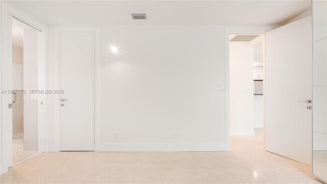 Building Photo - 4512 Sea Grape Dr