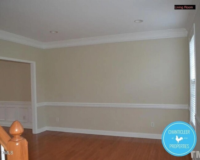 Building Photo - 200 Elmhaven Way