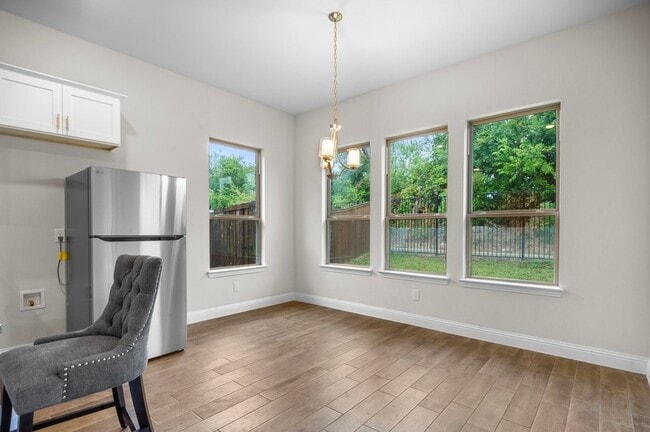 Building Photo - 16050 Talamore Ln