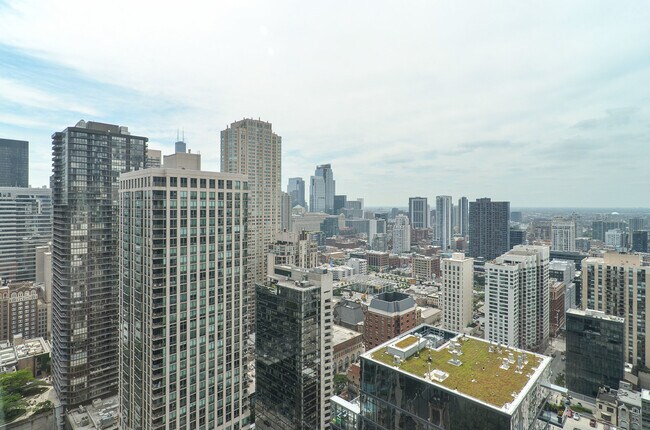 Building Photo - 25 E Superior St