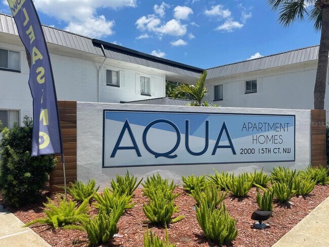 Primary Photo - 2000 15th Ct NW