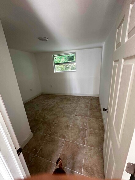 Building Photo - 2111 NW 60th Ave