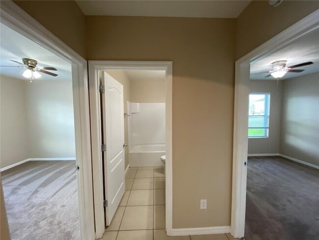 Building Photo - 2720 NE 46th Ave