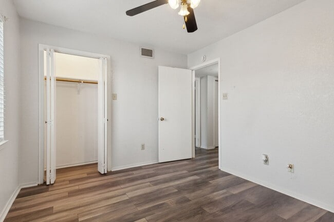 Building Photo - Charming 2BR Condo in Waco