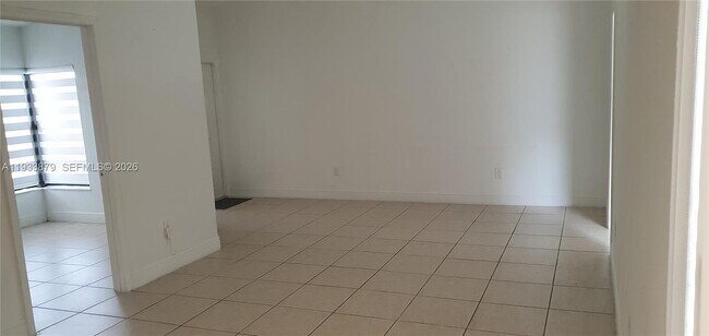 Building Photo - 6702 SW 152nd Pl