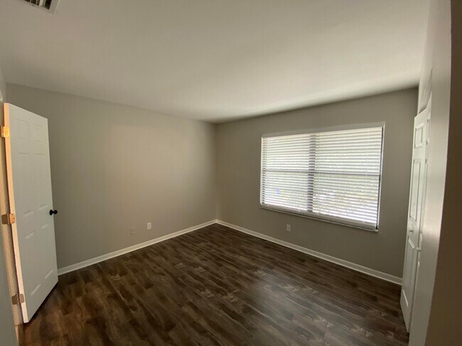 Building Photo - 5154 Breckenridge Pl