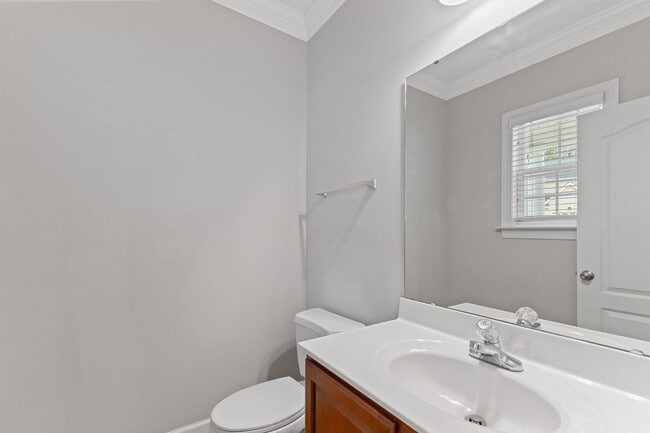 Building Photo - **3bd/2.5ba Townhome in Magnolia Woods**