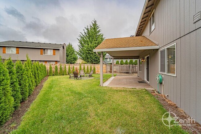 Building Photo - 10404 NE 65th Ave