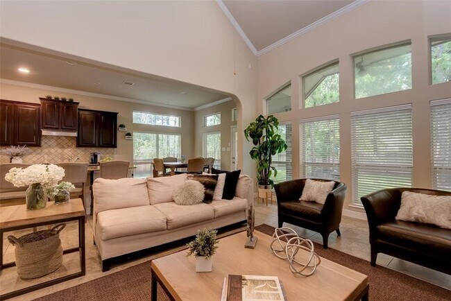 Building Photo - 3 Galleta Ct