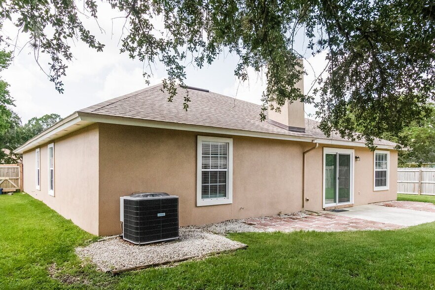 Building Photo - 607 Cozybrook Ln