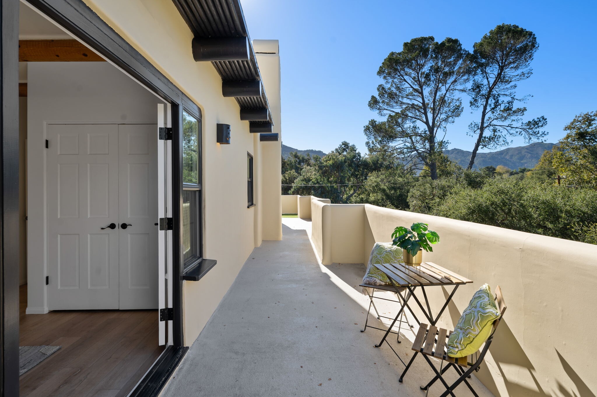 west patio to south - 25648 Timpangos Dr
