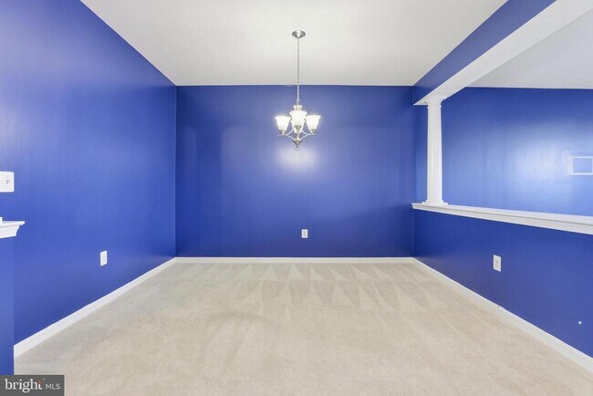 Building Photo - 9545 Chancellorsville Ln