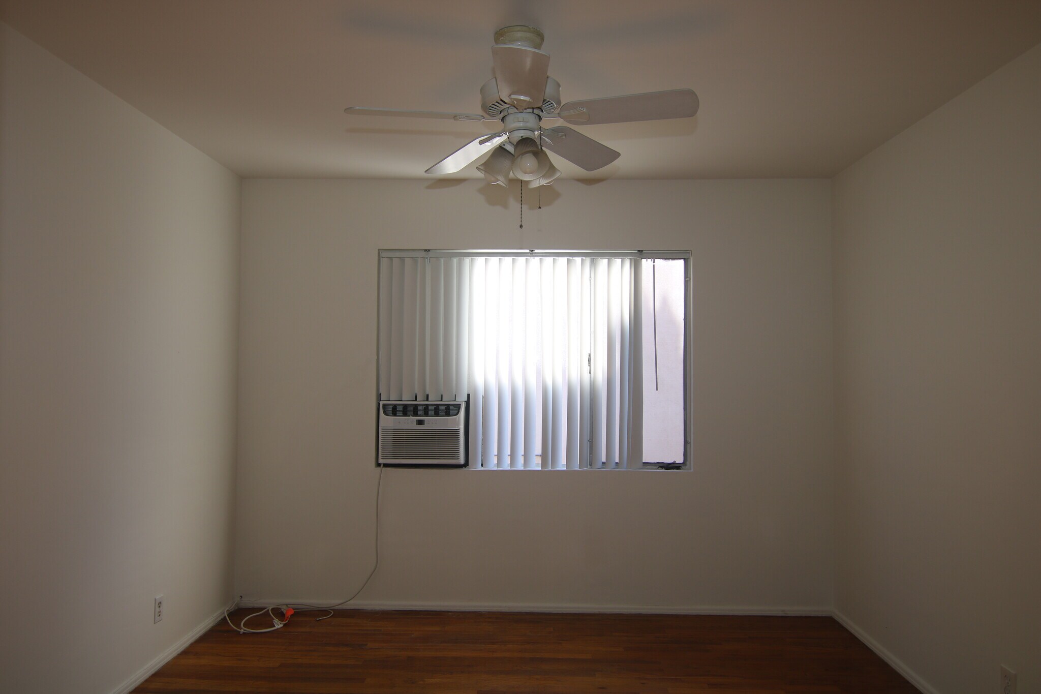 Bedroom - 4140 Verdugo Rd