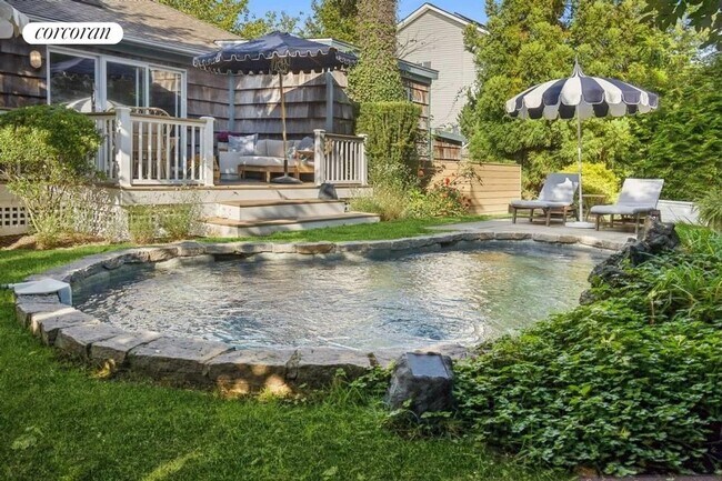 Building Photo - 62 Middle Pond Rd