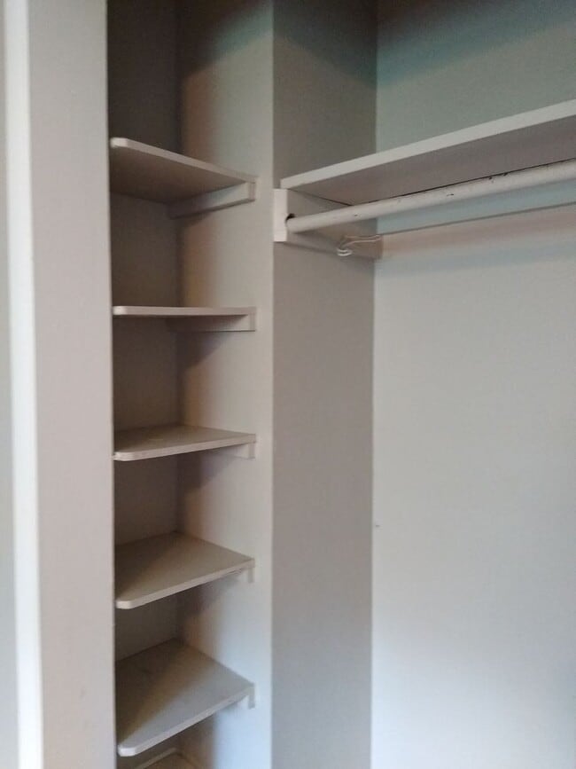 Building Photo - Osceola Duplex