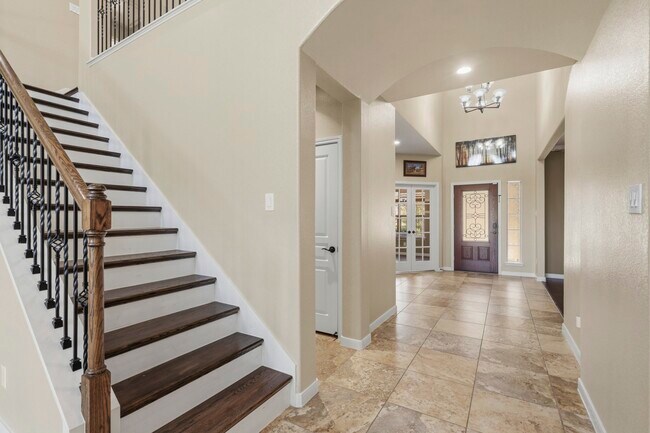Building Photo - 25907 Foxrun Vista Dr