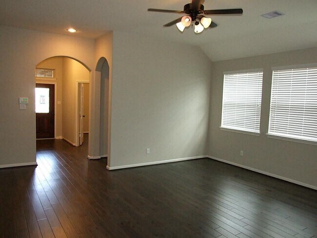 Building Photo - 29027 Crystal Rose Ln