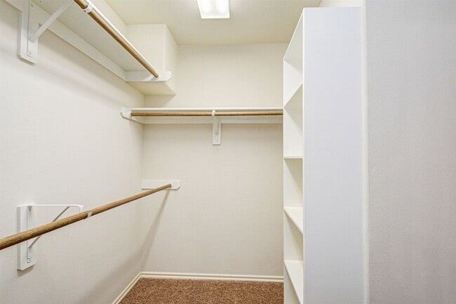 Building Photo - 23 Fairlee Ct